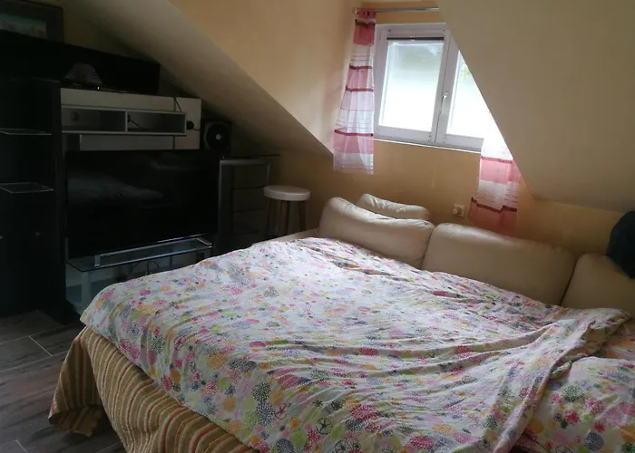 Wohlfuehloase - Zimmer, Appartment - Im Herzen Starnbergs