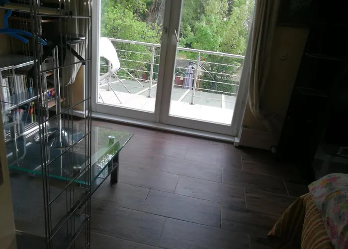 Wohlfuehloase - Zimmer, Appartment - Im Herzen Starnbergs