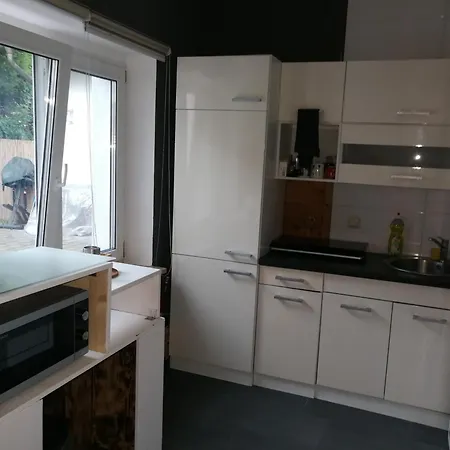 Wohlfuehloase - Zimmer, Appartment - Im Herzen Starnbergs Værelse billede
